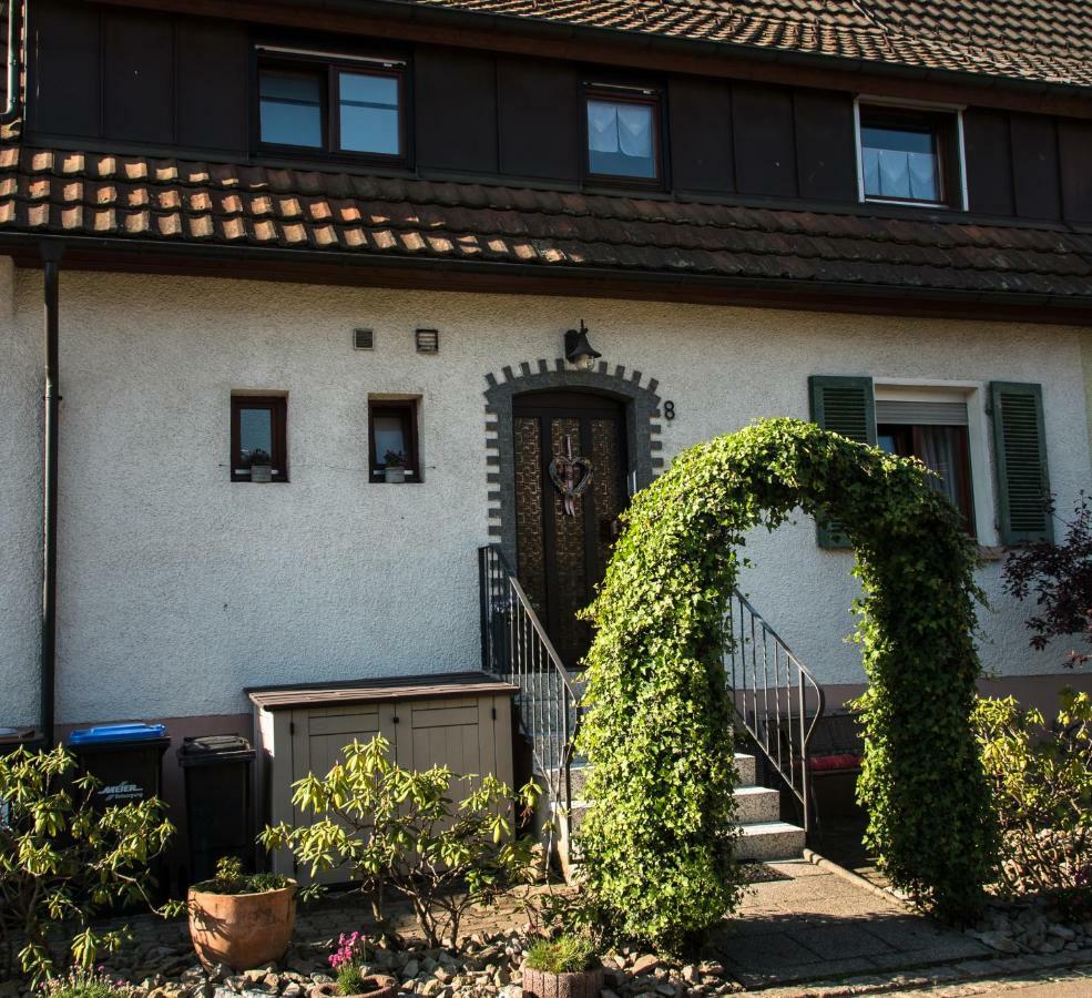 Ferienwohnung "Hirsch Huesli" 肖普海姆 外观 照片